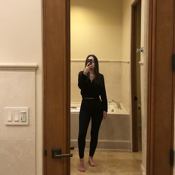 Meet your posher - Picture 2 of 5